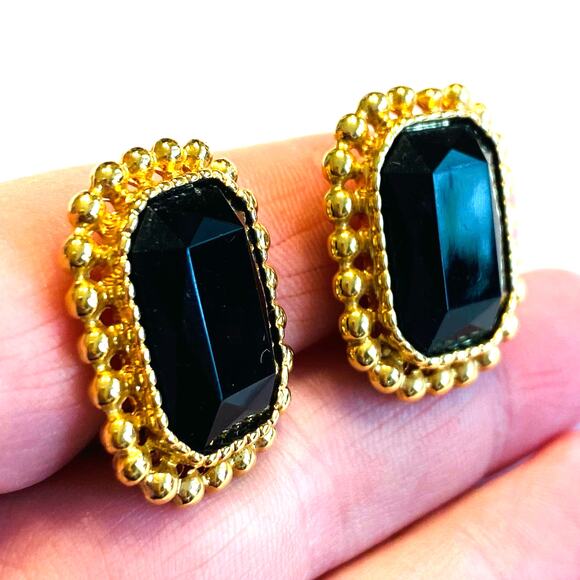 Vintage Sarah Coventry Clip On Earrings Faceted Black Stone Gold Bead Surround - Picture 6 of 7